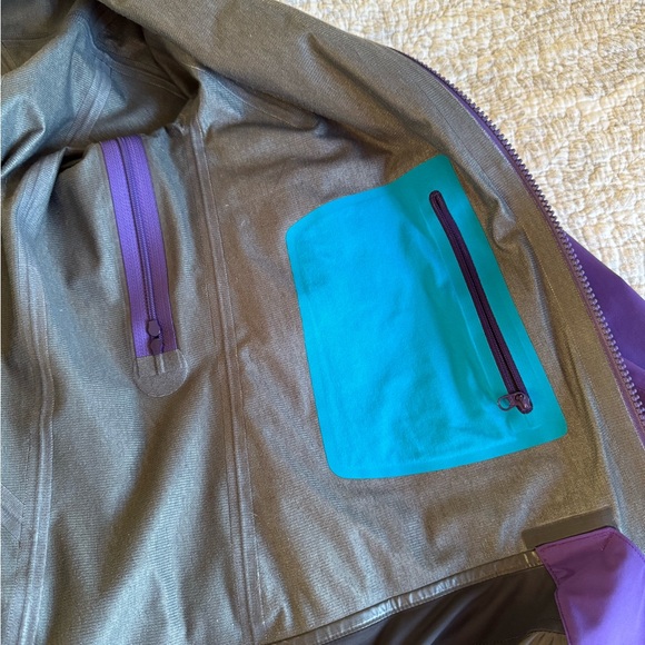 Arc'teryx Sentinel Gore Tex Jacket - Picture 4 of 8